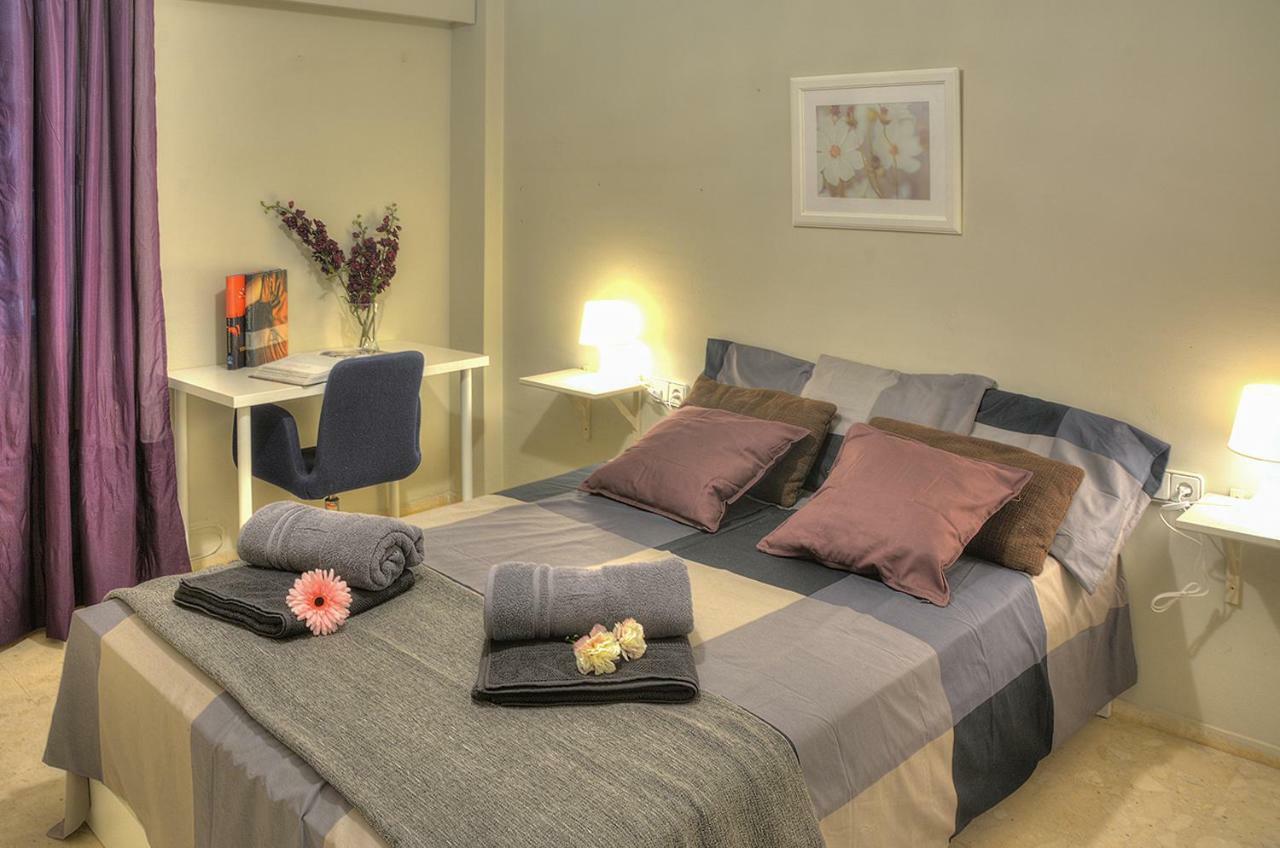Apartamento Murillo En El Prado Севілья Екстер'єр фото